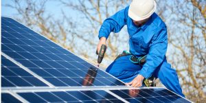 Installation Maintenance Panneaux Solaires Photovoltaïques à Ambronay